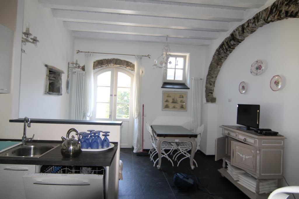 5 Lands Yellow Cottage Levanto Eksteriør billede